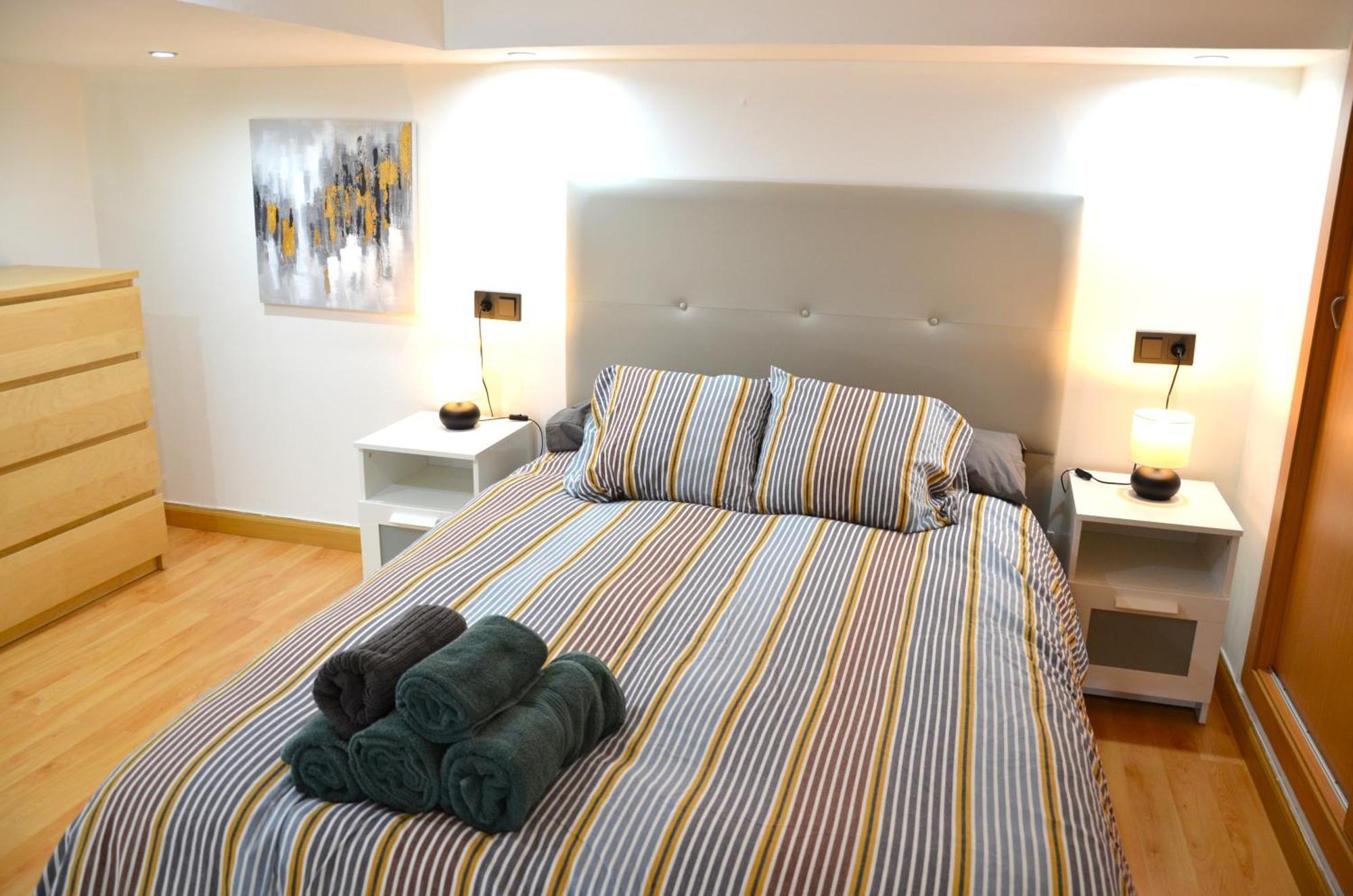 Apartamento Candalex En Malaga Luaran gambar